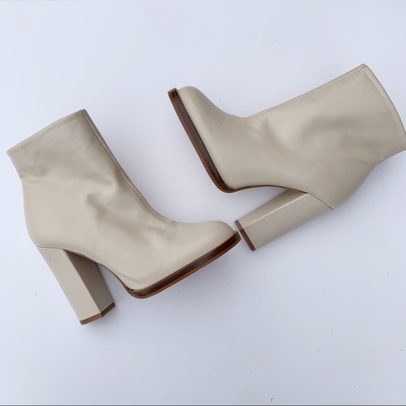 Zara Shoes - Zara Leather Cream Colored Block Heeled Ankle Boot